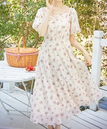 tocco closet | パール付きフロントギャザードビーストロベリープリントワンピース(ワンピース)