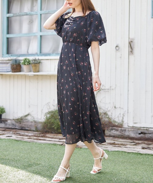 tocco closet（トッコ　クローゼット）の「パール付きフロントギャザードビーストロベリープリントワンピース（ワンピース・レディース・ブラック/アイボリー・M）」の15枚目の写真