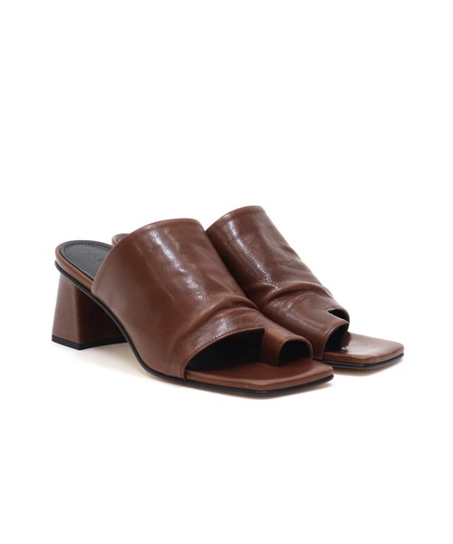 FABIO RUSCONI / square toe tongs chunky heel sandal(スクエアトゥチャンキーヒールトングサンダル)