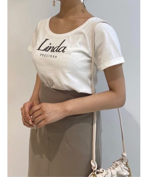 rienda（リエンダ）の「Linda PRECIOSA Tシャツ（Tシャツ/カットソー・レディース・ホワイト/ブラック/グリーン/スモークピンク・FREE）」の2枚目の写真