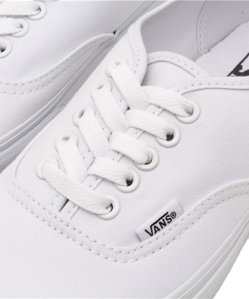 VANS（バンズ）の「UR VANS AUTHENTIC（スニーカー・レディース・ネイビー/オフホワイト・5.5/6.5/4.5）」の4枚目の写真