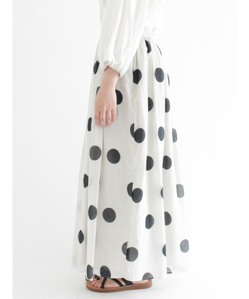 Samansa Mos2（サマンサ モスモス）の「ウエストタックギャザースカート（スカート・レディース・ブラック/レッド/モカ/キナリ・ﾌﾘ-）」の14枚目の写真