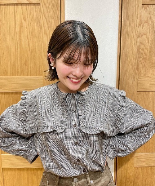 flower（フラワー）の「チェックフリルカラーブラウス（シャツ/ブラウス・レディース・ブラウン/グレー・FREE）」の3枚目の写真
