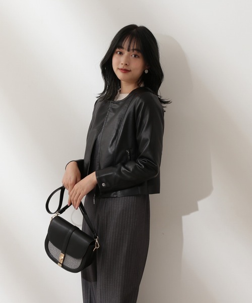 PROPORTION BODY DRESSING(プロポーションボディドレッシング)の「フェイクレザーノーカラーブルゾン / 1212255902(ブルゾン・レディース・ベージュ/ブラック・SMALL/MEDIUM)」の3枚目の写真