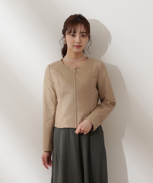 PROPORTION BODY DRESSING(プロポーションボディドレッシング)の「フェイクレザーノーカラーブルゾン / 1212255902(ブルゾン・レディース・ベージュ/ブラック・SMALL/MEDIUM)」の6枚目の写真