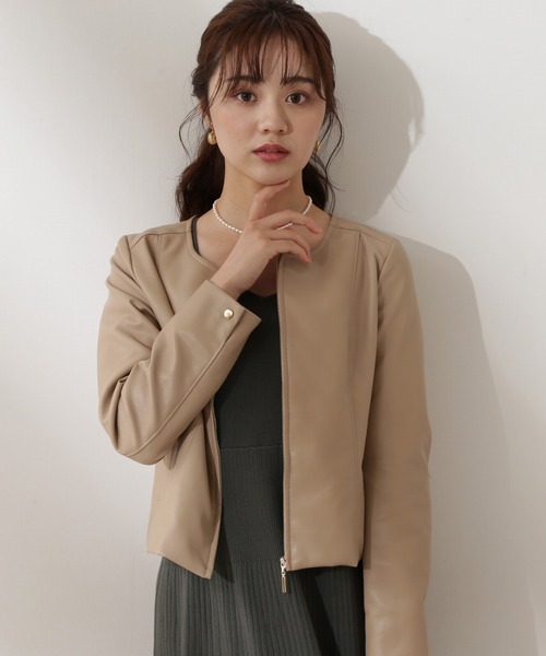 PROPORTION BODY DRESSING(プロポーションボディドレッシング)の「フェイクレザーノーカラーブルゾン / 1212255902(ブルゾン・レディース・ベージュ/ブラック・SMALL/MEDIUM)」の12枚目の写真
