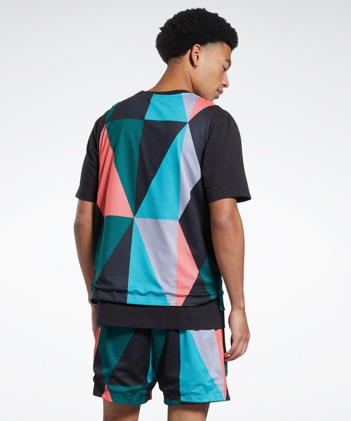 Reebok(リーボック)の「シティリーグ リバーシブル メッシュ ジャージー / City League Reversible Mesh Jersey(タンクトップ・メンズ・ブルー/ブラック・X-LARGE/LARGE/XXX-LARGE/MEDIUM/X-SMALL/XX-LARGE/SMALL)」の17枚目の写真