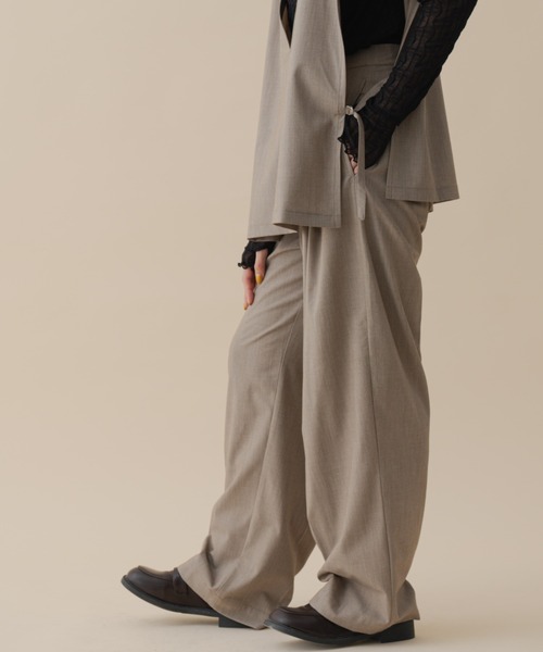 MERLOT（メルロー）の「タックワイドスラックス（スラックス・レディース・ベージュ/グレー/チョコ・FREE）」の6枚目の写真