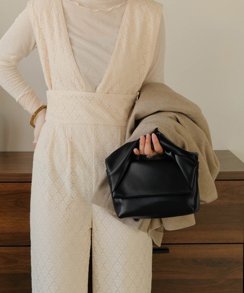 Bab(バブ)の「ねじりハンドルショルダーバッグ(ハンドバッグ・レディース・ライトブルー/ブラック/オフホワイト・ONESIZE)」の13枚目の写真