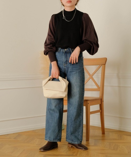 Bab(バブ)の「ねじりハンドルショルダーバッグ(ハンドバッグ・レディース・ライトブルー/ブラック/オフホワイト・ONESIZE)」の5枚目の写真