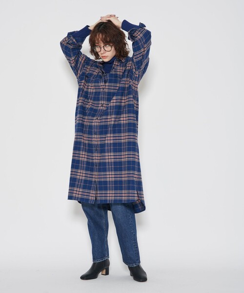 J.PRESS YORK STREET(ジェイプレスヨークストリート)の「【WOMEN】ネルチェックシャツワンピース(シャツワンピース・レディース・ターコイズブルー系3/ネイビー系3/パープル系3・F)」の5枚目の写真