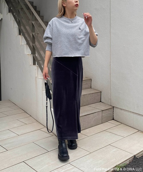 CAPRICIEUX LE'MAGE（カプリシューレマージュ）の「FELIX/クロップスエット（スウェット・レディース・グレー/チャコールグレー/アイボリー・FREE）」の21枚目の写真