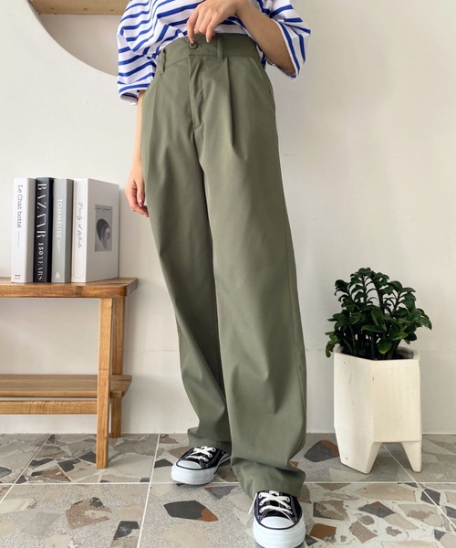 moment+（モーメントプラス）の「タック入りチノパンツ（チノパンツ・レディース・ベージュ/アイボリー/カーキ/ネイビー・S/L/M）」の3枚目の写真