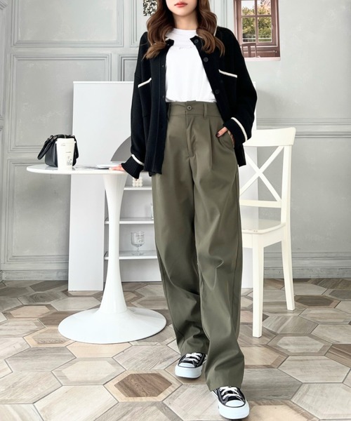 moment+（モーメントプラス）の「タック入りチノパンツ（チノパンツ・レディース・ベージュ/アイボリー/カーキ/ネイビー・S/L/M）」の6枚目の写真