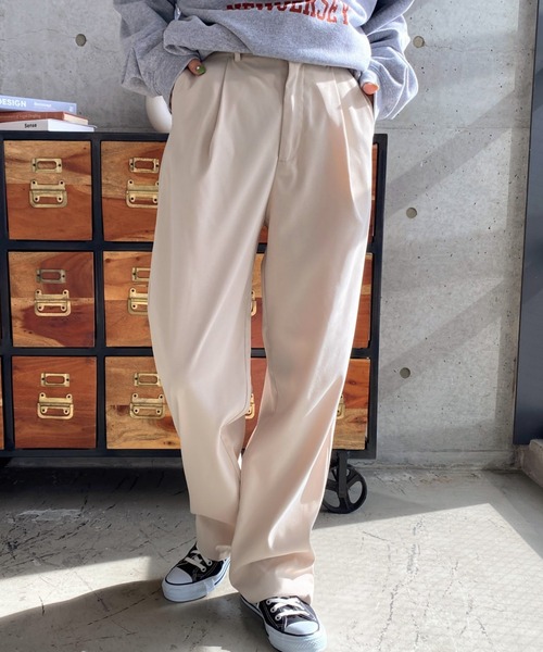 moment+（モーメントプラス）の「タック入りチノパンツ（チノパンツ・レディース・ベージュ/アイボリー/カーキ/ネイビー・S/L/M）」の21枚目の写真