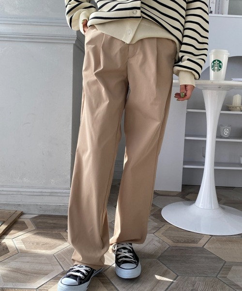 moment+（モーメントプラス）の「タック入りチノパンツ（チノパンツ・レディース・ベージュ/アイボリー/カーキ/ネイビー・S/L/M）」の22枚目の写真