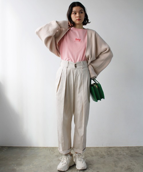 GeeRA(ジーラ)の「ハイウエストタックデザインチノパンツ(チノパンツ・レディース・ベージュ/ブラック/アイボリー・MEDIUM/LARGE)」の4枚目の写真