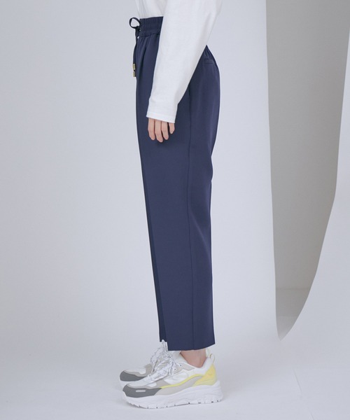 VIS（ビス）の「【洗える・防シワ】ダブルクロスドロストイージーテーパードパンツ（スラックス・レディース・ベージュ/ピンク/ネイビー/ブルー系その他4・L/M/S）」の16枚目の写真