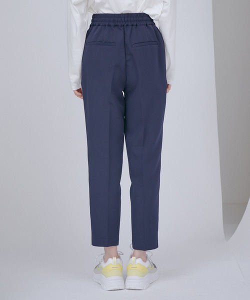 VIS（ビス）の「【洗える・防シワ】ダブルクロスドロストイージーテーパードパンツ（スラックス・レディース・ベージュ/ピンク/ネイビー/ブルー系その他4・L/M/S）」の17枚目の写真