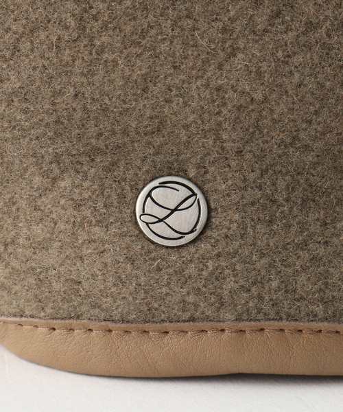 SLOBE IENA（スローブイエナ）の「【LAULHERE】 SLOBE別注 パイピングレザーベレー帽（ハンチング/ベレー帽・レディース・ブラック・FREE）」の4枚目の写真