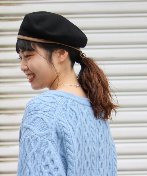 SLOBE IENA（スローブイエナ）の「【LAULHERE】 SLOBE別注 パイピングレザーベレー帽（ハンチング/ベレー帽・レディース・ブラック・FREE）」の3枚目の写真