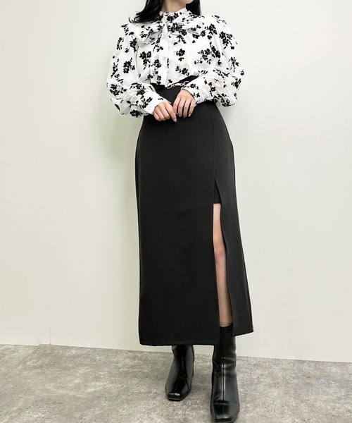 INGNI（イング）の「花柄フロッキーブラウス（シャツ/ブラウス・レディース・ホワイト×ブラック・M）」の5枚目の写真