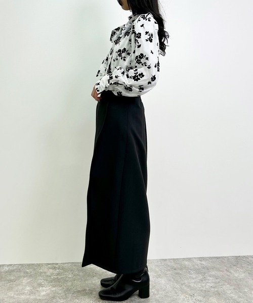 INGNI（イング）の「花柄フロッキーブラウス（シャツ/ブラウス・レディース・ホワイト×ブラック・M）」の6枚目の写真