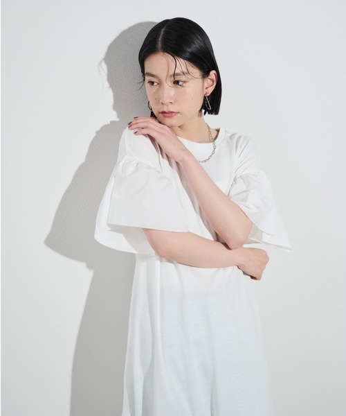 Shelly island（シェリーアイランド）の「フリルティアードカットワンピース（ワンピース・レディース・ブラック/ホワイト・M）」の2枚目の写真