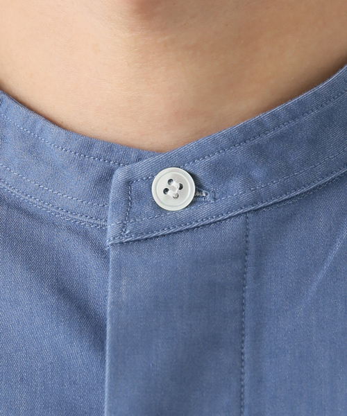 EDIFICE（エディフィス）の「【:colon / コロン】フロントプリーツデニムバンドカラー（シャツ/ブラウス・メンズ・ネイビー/ブルー・3/5/1）」の6枚目の写真