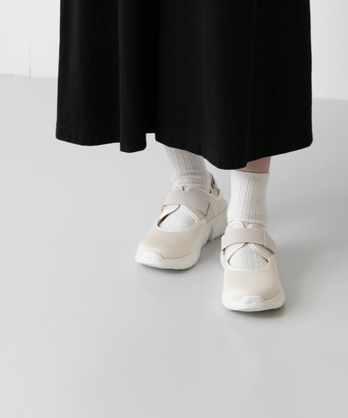 menue（メヌエ）の「厚底 ベルクロメッシュ メリージェーン スニーカー（スニーカー・レディース・ブラック/アイボリー・LL/S/M/L）」の15枚目の写真