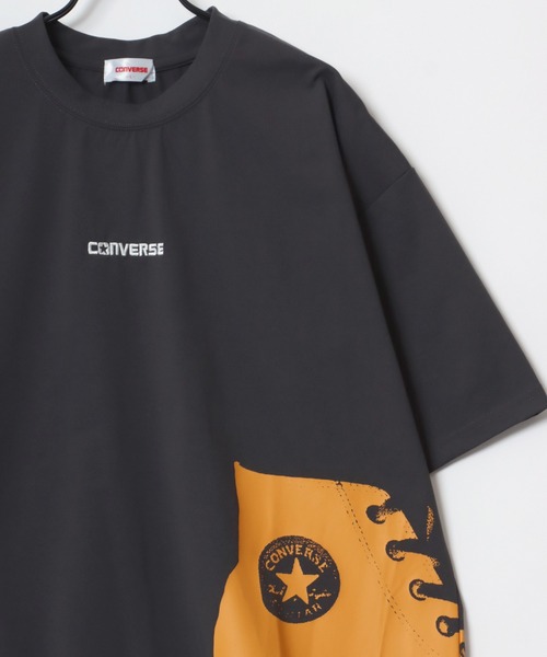 CONVERSE(コンバース)の「CONVERSE/コンバース オーバーサイズ オールスター スニーカー ロゴ ワンポイント刺繍 バックプリント 半袖Tシャツ/ドライ/UVカット/接触冷感/レディース メンズ(Tシャツ/カットソー・レディース・ホワイト系その他2/ホワイト系その他3/スミクロ/グリーン/ホワイト/ホワイト系その他/ブラック/ブルー/ホワイト系その他4/ブラック系その他2/ホワイト系その他5/ブラック系その他・M/L/LL)」の9枚目の写真