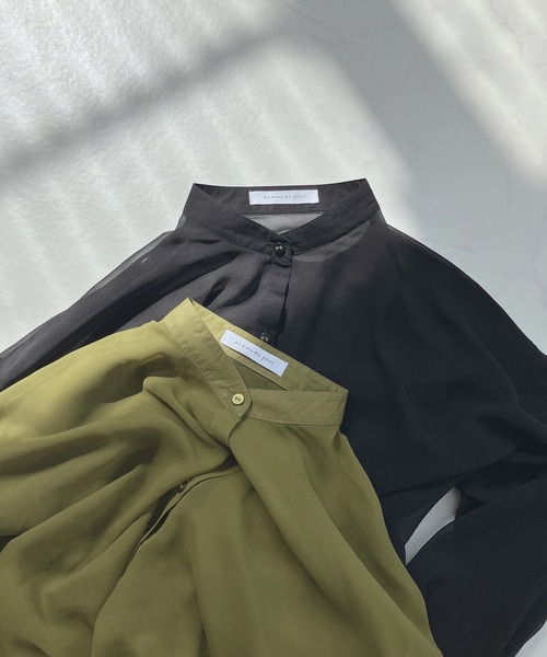 AS KNOW AS plus(アズノゥアズプラス)の「○バンドカラーなシアーシャツ(シャツ/ブラウス・レディース・オフホワイト/ライトグリーン/ブラック/ライトピンク・FREE)」の3枚目の写真