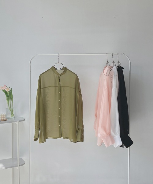 AS KNOW AS plus(アズノゥアズプラス)の「○バンドカラーなシアーシャツ(シャツ/ブラウス・レディース・オフホワイト/ライトグリーン/ブラック/ライトピンク・FREE)」の9枚目の写真