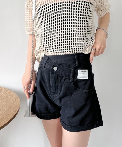 CLEA（クレア）の「ウエストデザインハイウエストデニムショートパンツ（デニムパンツ・レディース・ブラック/ブルー・M）」の6枚目の写真