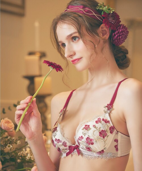 Risa Magli(リサマリ)の「◆アン・マリー ブラジャー(ブラジャー・レディース・イエロー系その他/ダークネイビー/レッド・B65/B75/D65/D75/C65/C75/D70/B70/C70/D80)」の18枚目の写真