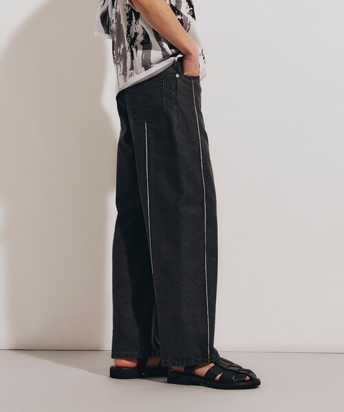 tk.TAKEO KIKUCHI(ティーケータケオキクチ)の「◆フリンジカットデニムパンツ(デニムパンツ・メンズ・チャコールグレー/ブルー・03/02)」の1枚目の写真