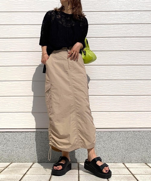 Q（キュー）の「コードレーストップス（Tシャツ/カットソー・レディース・アイボリー/ブラック・MEDIUM）」の11枚目の写真