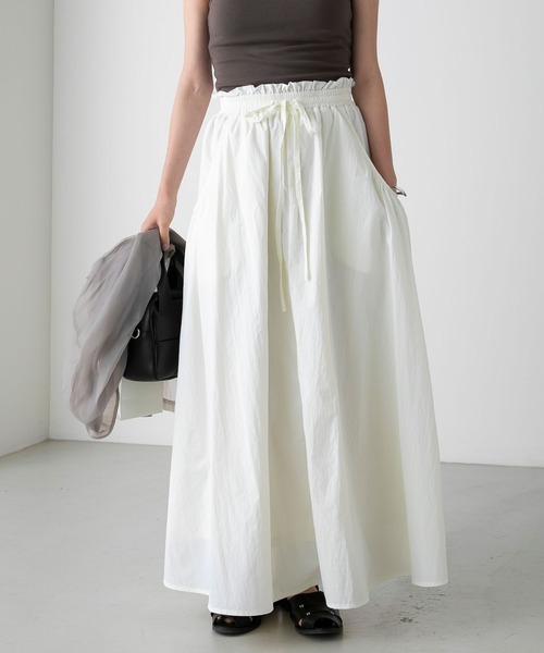 forksy.（フォルクシー）の「【forksy.】ナイロンビッグポケットスカート（スカート・レディース・オフホワイト/ブラック/ピンク・FREE）」の5枚目の写真