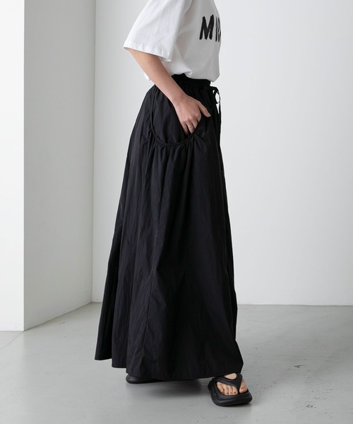 forksy.（フォルクシー）の「【forksy.】ナイロンビッグポケットスカート（スカート・レディース・オフホワイト/ブラック/ピンク・FREE）」の18枚目の写真