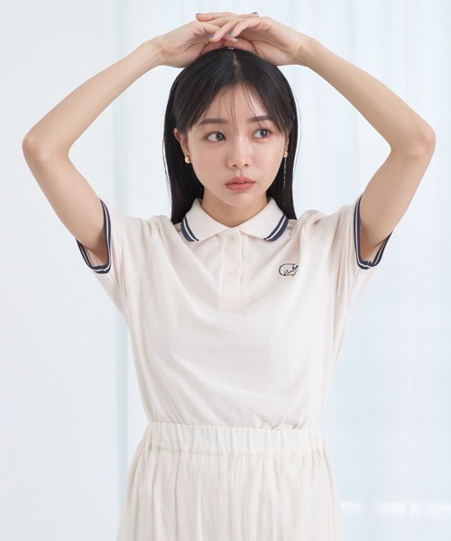 earth music&ecology（アースミュージックアンドエコロジー）の「ハートロゴ刺繍ポロ（シャツ/ブラウス・レディース・レッド/ネイビー/アイボリー/ブルー・S/M）」の2枚目の写真