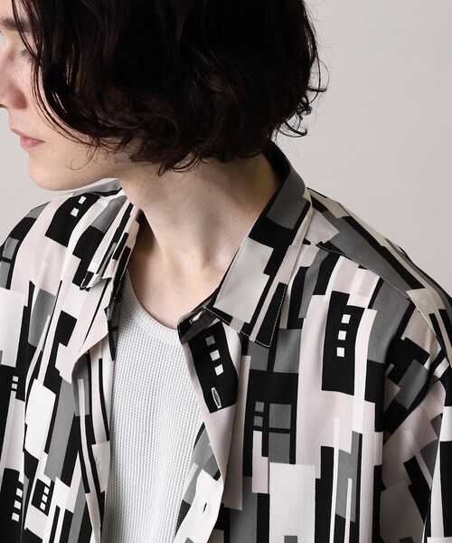 THE SHOP TK (ザ ショップ ティーケー )の「◆レギュラーカラープリント柄シャツ(シャツ/ブラウス・メンズ・ブラック系7/ネイビー系2/グレー系4/ブラック系2・03/02/04)」の17枚目の写真