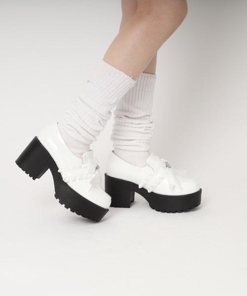 cs T&P（シーエスティーアンドピー）の「キラキラストーン付きリボン厚底ローファーパンプス（パンプス・レディース・ホワイト系2/ピンク系6/ブラック系1/ダークブラウン系1/ブラック系8/ホワイト系9/ピンク系9・LL/L/S/M）」の15枚目の写真