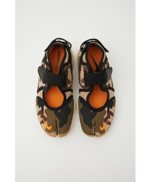 NIKE SPORTSWEAR（ナイキスポーツウェアー）の「ウィメンズ ナイキ エア リフト（スニーカー・レディース・マルチ・25cm/24cm/23cm）」の3枚目の写真