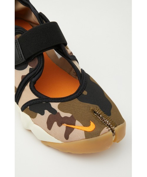 NIKE SPORTSWEAR（ナイキスポーツウェアー）の「ウィメンズ ナイキ エア リフト（スニーカー・レディース・マルチ・25cm/24cm/23cm）」の5枚目の写真