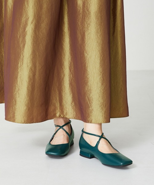 ORiental TRaffic(オリエンタルトラフィック)の「クロスストラップパンプス 31304(パンプス・レディース・ゴールド/ブルー/ブラック・34/42/37/35/38/41/39/36/40)」の6枚目の写真