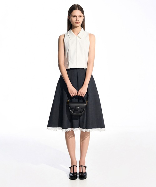 CHARLES & KEITH(チャールズ & キース)の「Koa コア ムーンサドルバッグ(ショルダーバッグ・レディース・パープル/ホワイト/ブラック・S)」の21枚目の写真