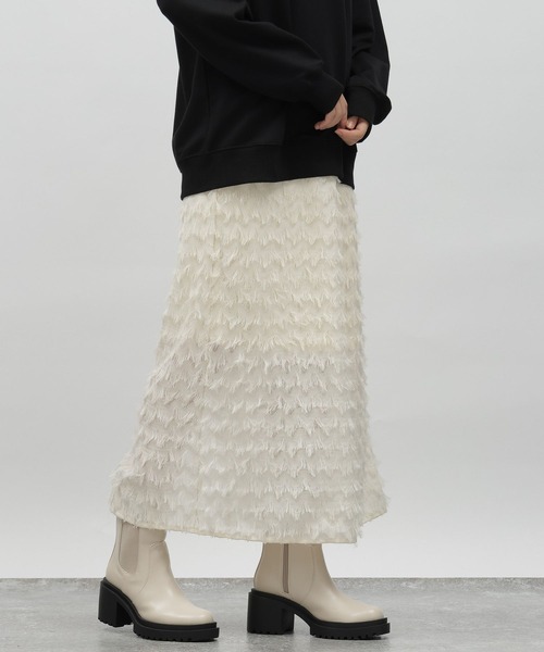 LAKOLE（ラコレ）の「フリンジスカート / 975980（スカート・レディース・アイボリー/ブラック・SMALL/MEDIUM）」の3枚目の写真