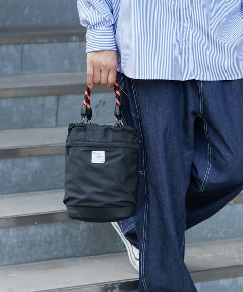 CIAOPANIC TYPY（チャオパニックティピー）の「【tsac/TheSunAndClassic】ヘルメットバッグS（ショルダーバッグ・メンズ・カーキ/ブラック/ベージュ・ONE SIZE）」の6枚目の写真