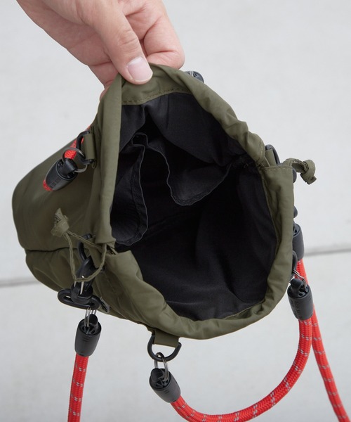 CIAOPANIC TYPY（チャオパニックティピー）の「【tsac/TheSunAndClassic】ヘルメットバッグS（ショルダーバッグ・メンズ・カーキ/ブラック/ベージュ・ONE SIZE）」の19枚目の写真