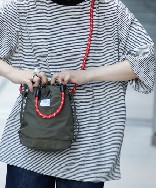 CIAOPANIC TYPY（チャオパニックティピー）の「【tsac/TheSunAndClassic】ヘルメットバッグS（ショルダーバッグ・メンズ・カーキ/ブラック/ベージュ・ONE SIZE）」の9枚目の写真